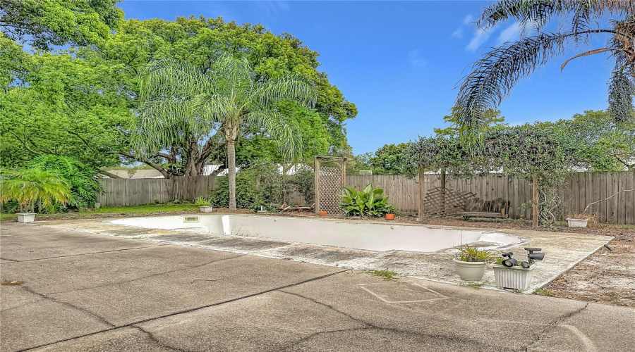 Orlando, Florida 32817, 3 Bedroom Bedrooms, ,2 Bathroombathrooms,Residential,For Sale,Pamlico,0,Mfro6433318