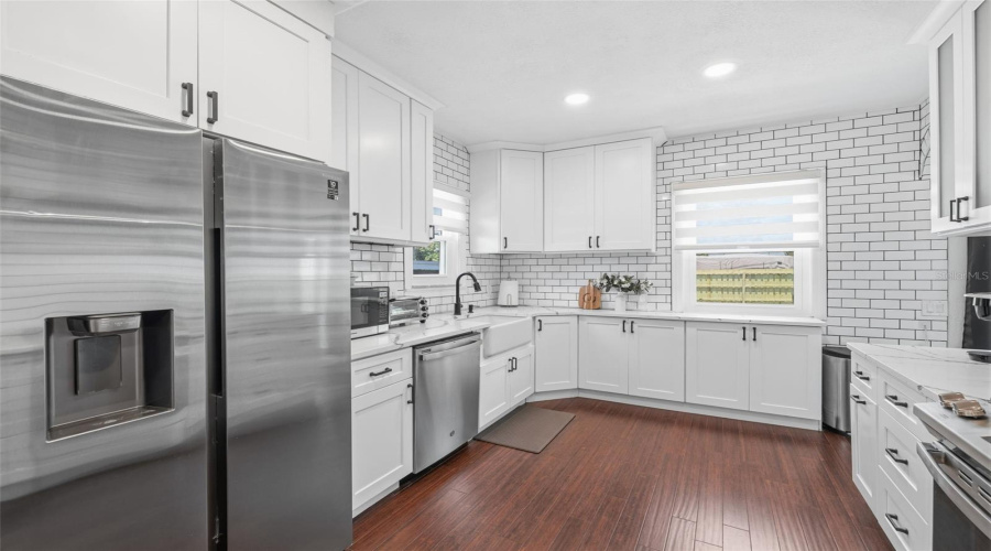 St Petersburg, Florida 33713, 2 Bedroom Bedrooms, ,2 Bathroombathrooms,Residential,For Sale,14Th,0,Mfrtb8510664