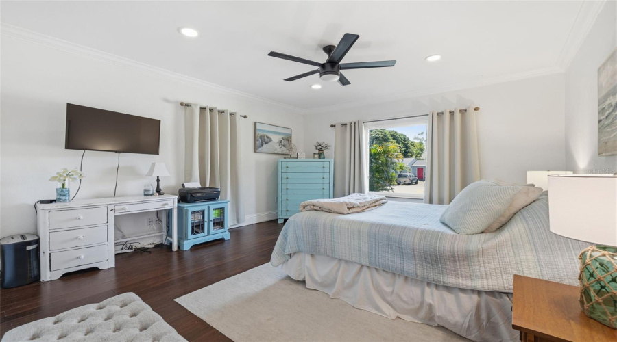 St Petersburg, Florida 33713, 2 Bedroom Bedrooms, ,2 Bathroombathrooms,Residential,For Sale,14Th,0,Mfrtb8510664