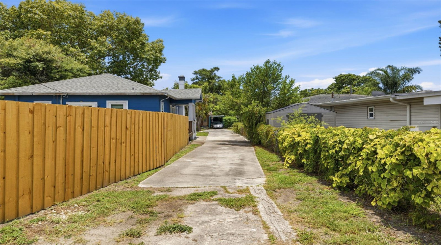 St Petersburg, Florida 33713, 2 Bedroom Bedrooms, ,2 Bathroombathrooms,Residential,For Sale,14Th,0,Mfrtb8510664