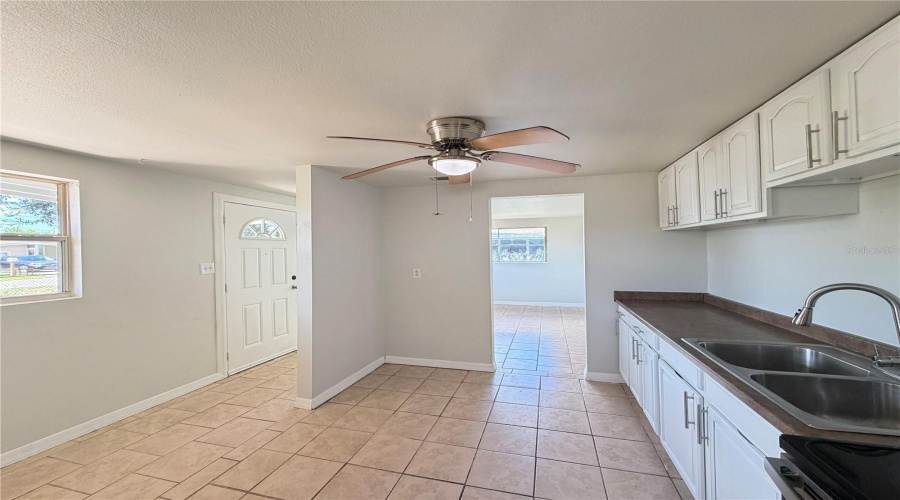 Lake Wales, Florida 33898, 3 Bedroom Bedrooms, ,1 Bathroombathrooms,Residential,For Sale,Bouyer,0,Mfro6434757