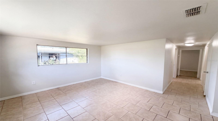 Lake Wales, Florida 33898, 3 Bedroom Bedrooms, ,1 Bathroombathrooms,Residential,For Sale,Bouyer,0,Mfro6434757