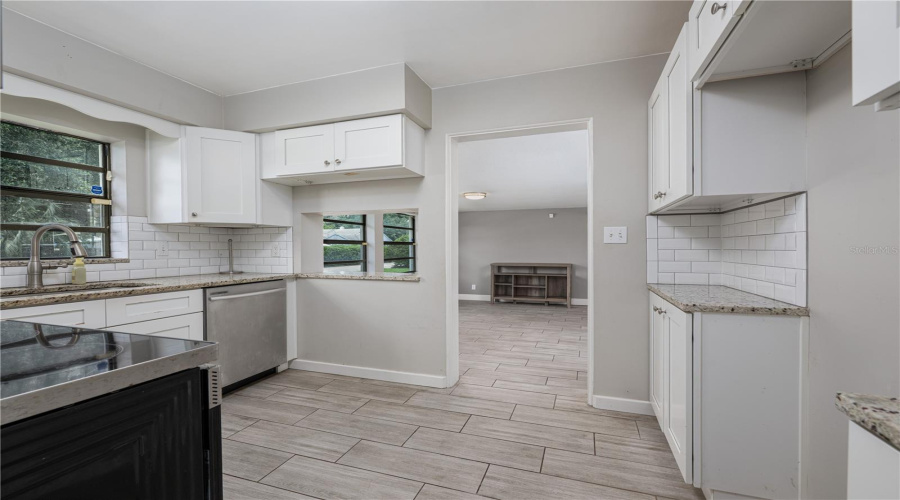 Orlando, Florida 32806, 2 Bedroom Bedrooms, ,2 Bathroombathrooms,Residential,For Sale,Briercliff,0,Mfro6434089