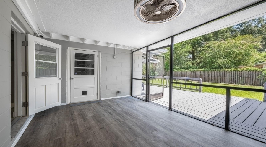 Orlando, Florida 32806, 2 Bedroom Bedrooms, ,2 Bathroombathrooms,Residential,For Sale,Briercliff,0,Mfro6434089