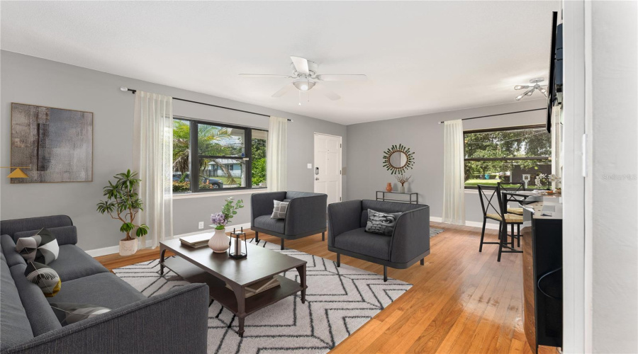 Orlando, Florida 32806, 2 Bedroom Bedrooms, ,2 Bathroombathrooms,Residential,For Sale,Briercliff,0,Mfro6434089