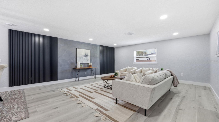 St Petersburg, Florida 33703, 4 Bedroom Bedrooms, ,2 Bathroombathrooms,Residential,For Sale,Huntington,0,Mfrtb8464228