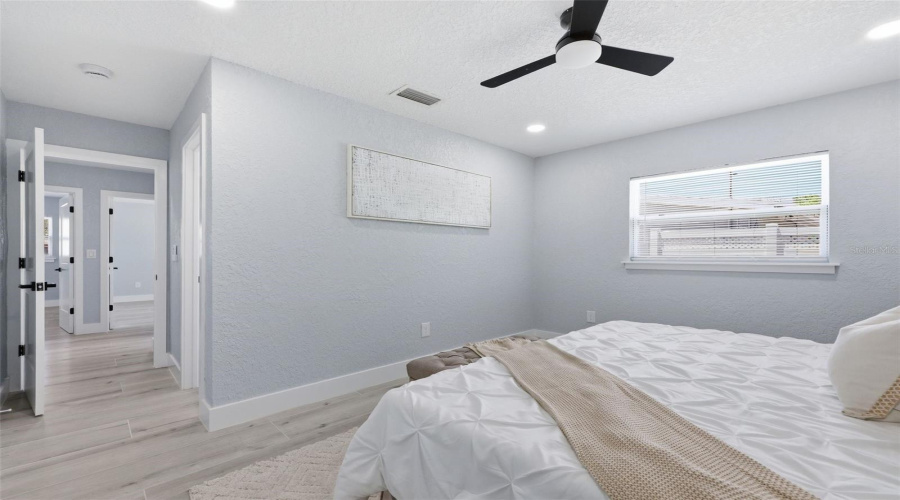 St Petersburg, Florida 33703, 4 Bedroom Bedrooms, ,2 Bathroombathrooms,Residential,For Sale,Huntington,0,Mfrtb8464228