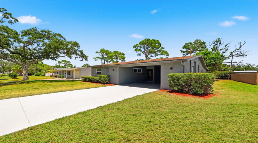 St Petersburg, Florida 33703, 4 Bedroom Bedrooms, ,2 Bathroombathrooms,Residential,For Sale,Huntington,0,Mfrtb8464228