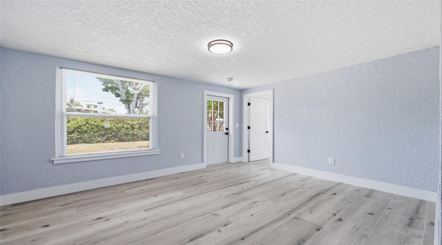 St Petersburg, Florida 33703, 4 Bedroom Bedrooms, ,2 Bathroombathrooms,Residential,For Sale,Huntington,0,Mfrtb8464228