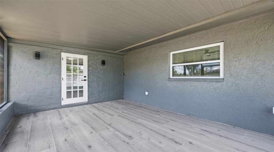 St Petersburg, Florida 33703, 4 Bedroom Bedrooms, ,2 Bathroombathrooms,Residential,For Sale,Huntington,0,Mfrtb8464228