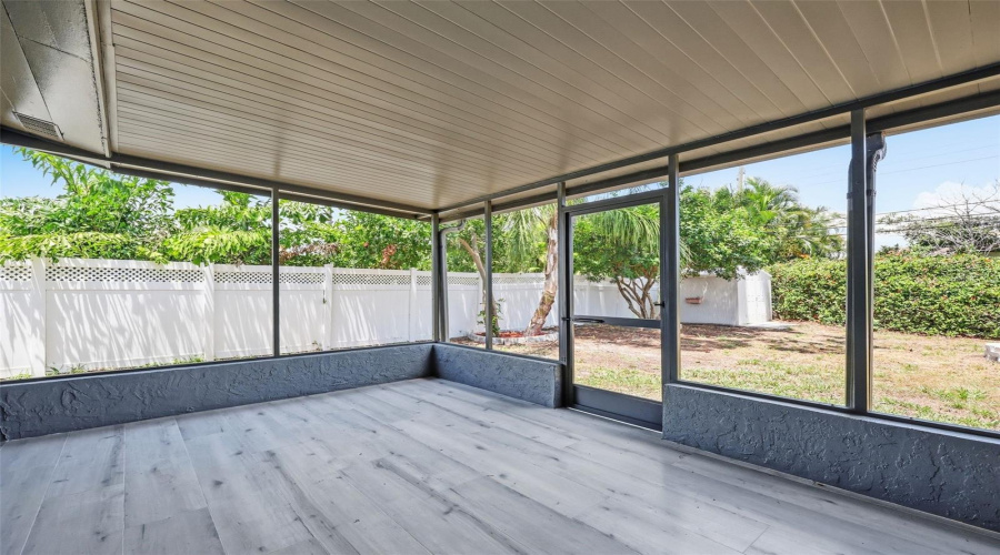 St Petersburg, Florida 33703, 4 Bedroom Bedrooms, ,2 Bathroombathrooms,Residential,For Sale,Huntington,0,Mfrtb8464228
