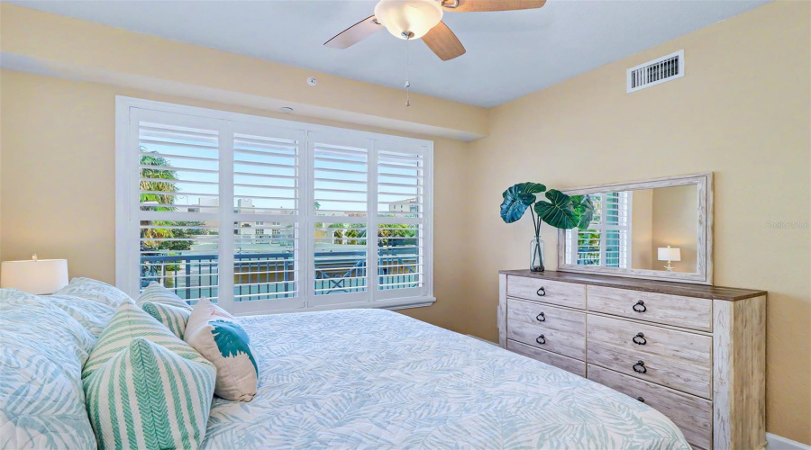 ... Guest Bedroom # One.. 11.5 X 13.5.. Note: Plantation Shutters With Window Sills.  This Bedroom Has Jack &Amp; Jill Access Bathroom Access. Perfect For Guest Privacy.