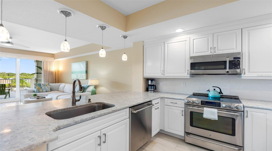 ... Open Floor Plan - Perfect For Florida Waterfront Living. Note: Coffered Ceilings.. Unit Is Immaculate And Move In Ready..