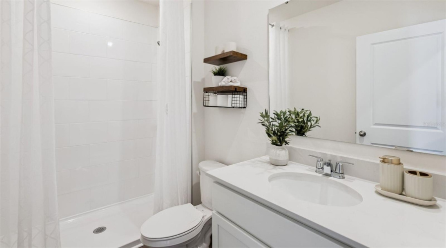 Apopka, Florida 32703, 4 Bedroom Bedrooms, ,3 Bathroombathrooms,Residential,For Sale,Gull,0,Mfro6419277