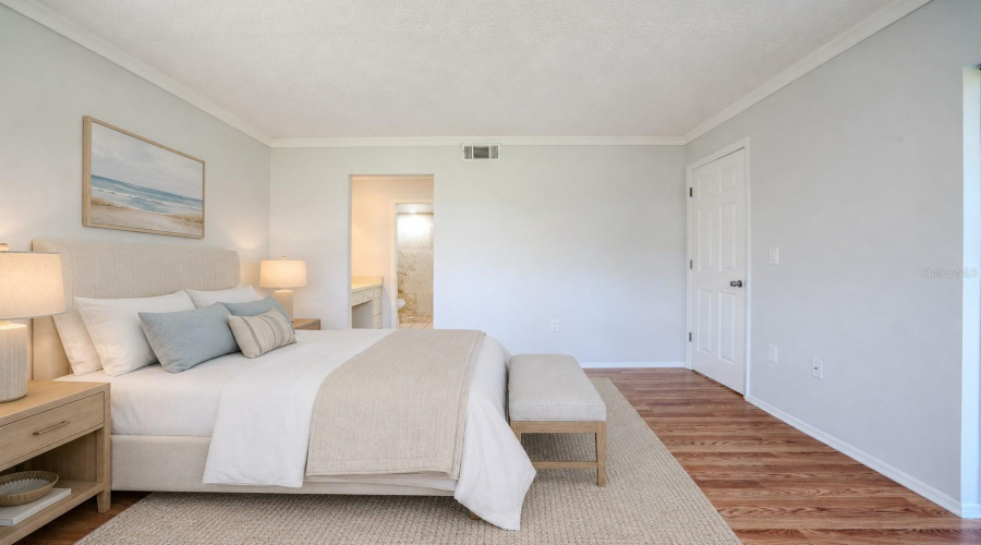 Sarasota, Florida 34231, 2 Bedroom Bedrooms, ,2 Bathroombathrooms,Residential,For Sale,Summer Side,0,Mfra4701861