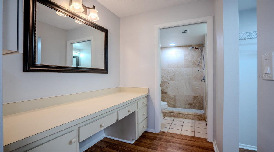 Sarasota, Florida 34231, 2 Bedroom Bedrooms, ,2 Bathroombathrooms,Residential,For Sale,Summer Side,0,Mfra4701861