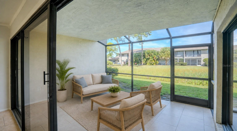 Sarasota, Florida 34231, 2 Bedroom Bedrooms, ,2 Bathroombathrooms,Residential,For Sale,Summer Side,0,Mfra4701861