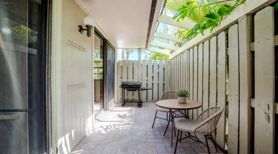 Sarasota, Florida 34231, 2 Bedroom Bedrooms, ,2 Bathroombathrooms,Residential,For Sale,Summer Side,0,Mfra4701861