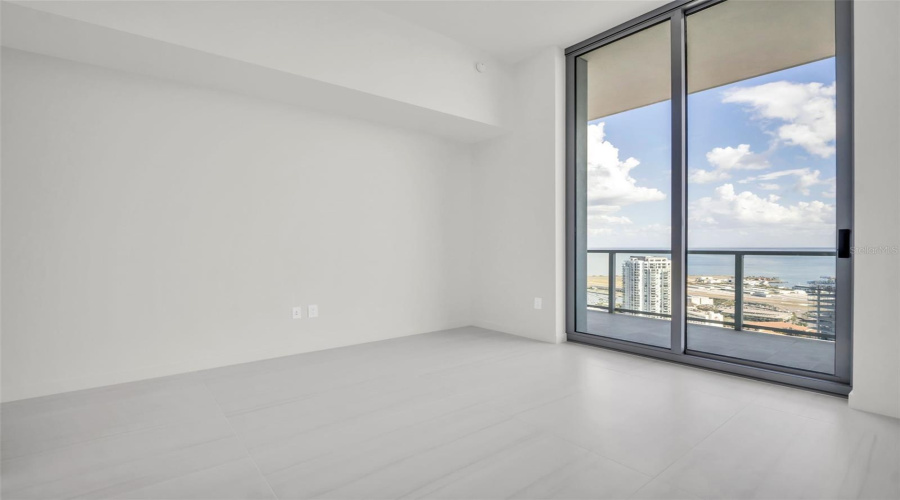 St Petersburg, Florida 33701, 3 Bedroom Bedrooms, ,3 Bathroombathrooms,Residential,For Sale,Central,0,Mfrtb8517369