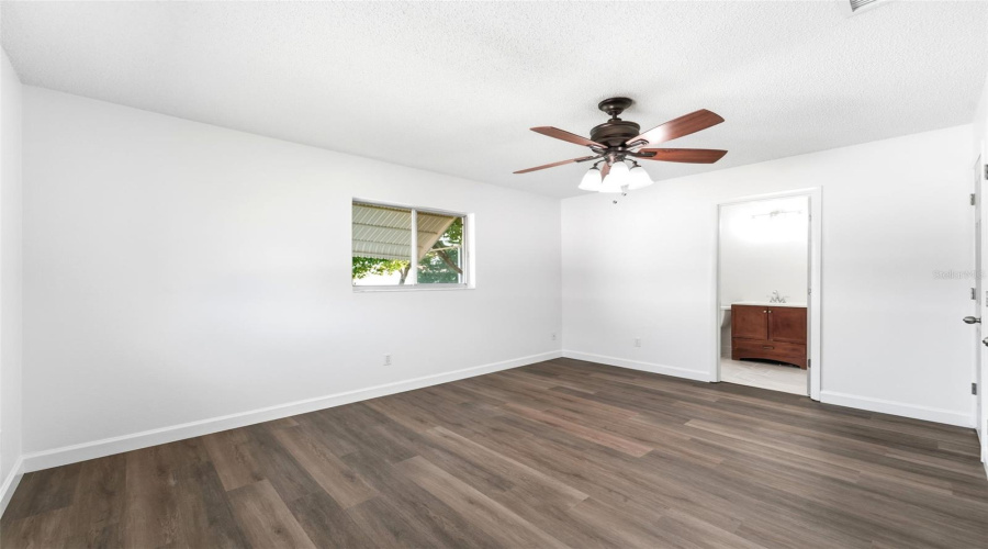 Deltona, Florida 32725, 2 Bedroom Bedrooms, ,2 Bathroombathrooms,Residential,For Sale,Old Mill,0,Mfrv4950236