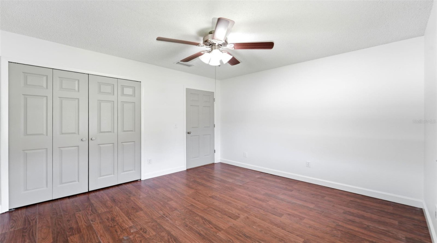 Deltona, Florida 32725, 2 Bedroom Bedrooms, ,2 Bathroombathrooms,Residential,For Sale,Old Mill,0,Mfrv4950236