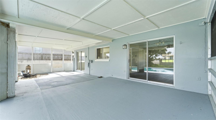 Deltona, Florida 32725, 2 Bedroom Bedrooms, ,2 Bathroombathrooms,Residential,For Sale,Old Mill,0,Mfrv4950236