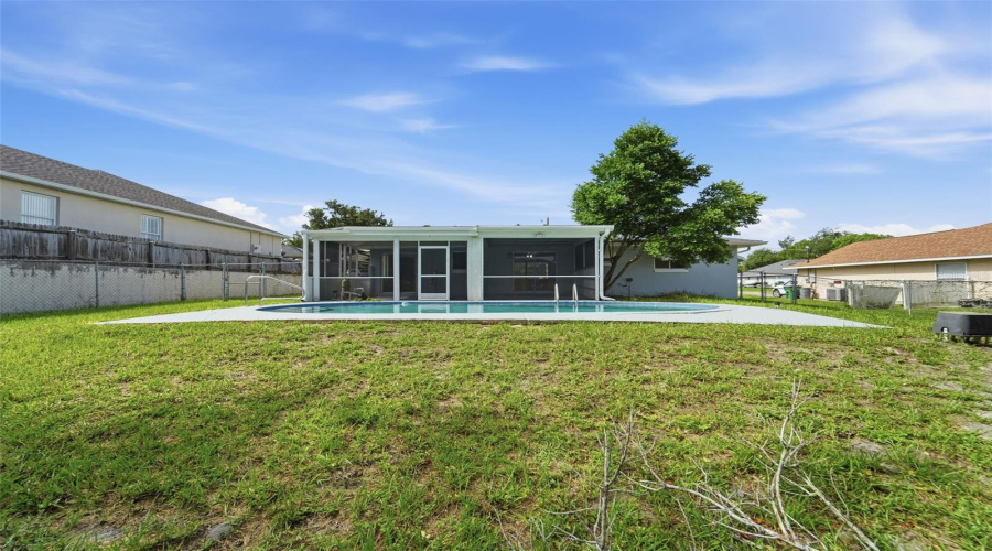 Deltona, Florida 32725, 2 Bedroom Bedrooms, ,2 Bathroombathrooms,Residential,For Sale,Old Mill,0,Mfrv4950236