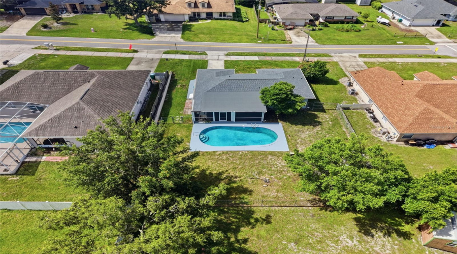 Deltona, Florida 32725, 2 Bedroom Bedrooms, ,2 Bathroombathrooms,Residential,For Sale,Old Mill,0,Mfrv4950236