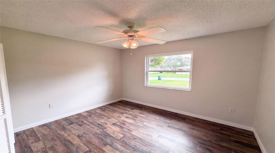 Deltona, Florida 32725, 3 Bedroom Bedrooms, ,2 Bathroombathrooms,Residential,For Sale,Leland,0,Mfro6435779