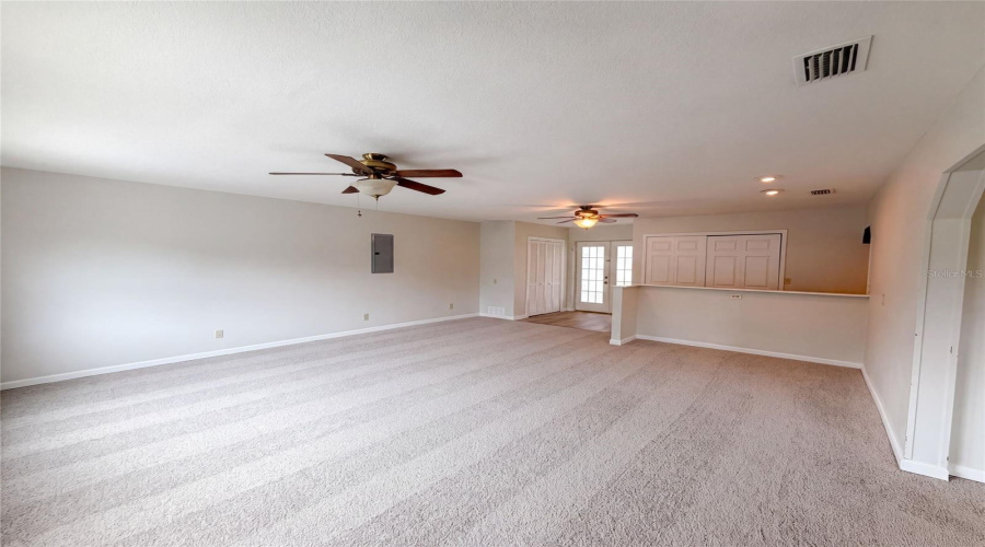 Deltona, Florida 32725, 3 Bedroom Bedrooms, ,2 Bathroombathrooms,Residential,For Sale,Leland,0,Mfro6435779