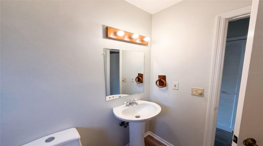 Deltona, Florida 32725, 3 Bedroom Bedrooms, ,2 Bathroombathrooms,Residential,For Sale,Leland,0,Mfro6435779