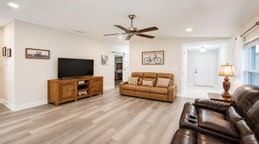 Harmony, Florida 34773, 3 Bedroom Bedrooms, ,2 Bathroombathrooms,Residential,For Sale,Sagefield,0,Mfrs5153758