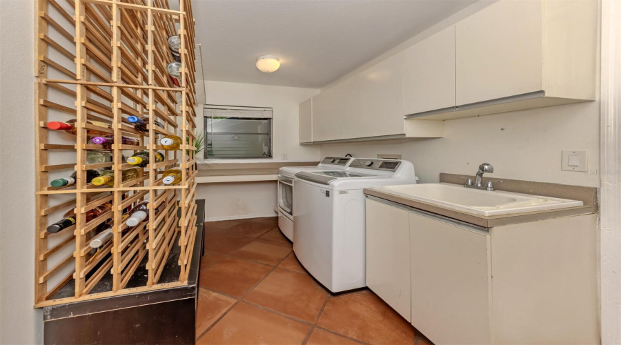 Venice, Florida 34292, 4 Bedroom Bedrooms, ,3 Bathroombathrooms,Residential,For Sale,Firetree,0,Mfro6436722