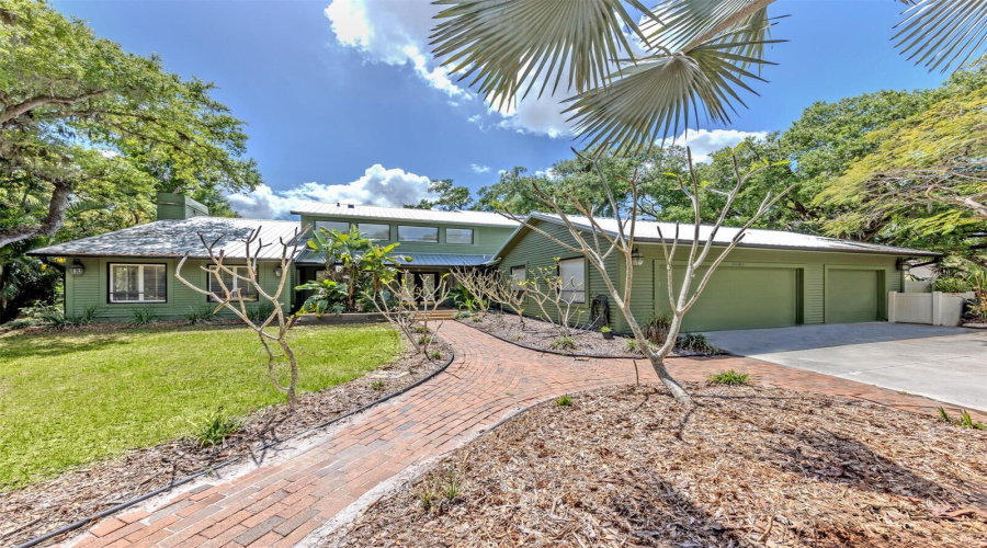 Venice, Florida 34292, 4 Bedroom Bedrooms, ,3 Bathroombathrooms,Residential,For Sale,Firetree,0,Mfro6436722