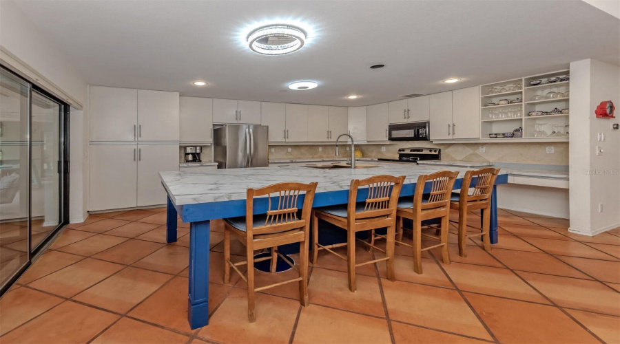 Venice, Florida 34292, 4 Bedroom Bedrooms, ,3 Bathroombathrooms,Residential,For Sale,Firetree,0,Mfro6436722