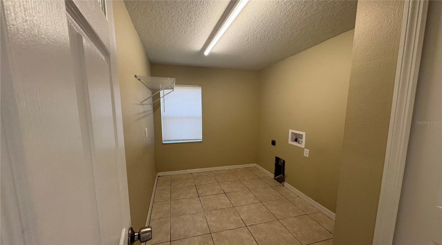 Bradenton, Florida 34203, 6 Bedroom Bedrooms, ,3 Bathroombathrooms,Residential,For Sale,46Th,0,Mfrtb8542077