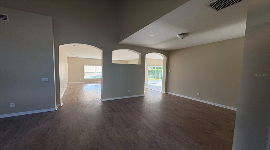 Bradenton, Florida 34203, 6 Bedroom Bedrooms, ,3 Bathroombathrooms,Residential,For Sale,46Th,0,Mfrtb8542077