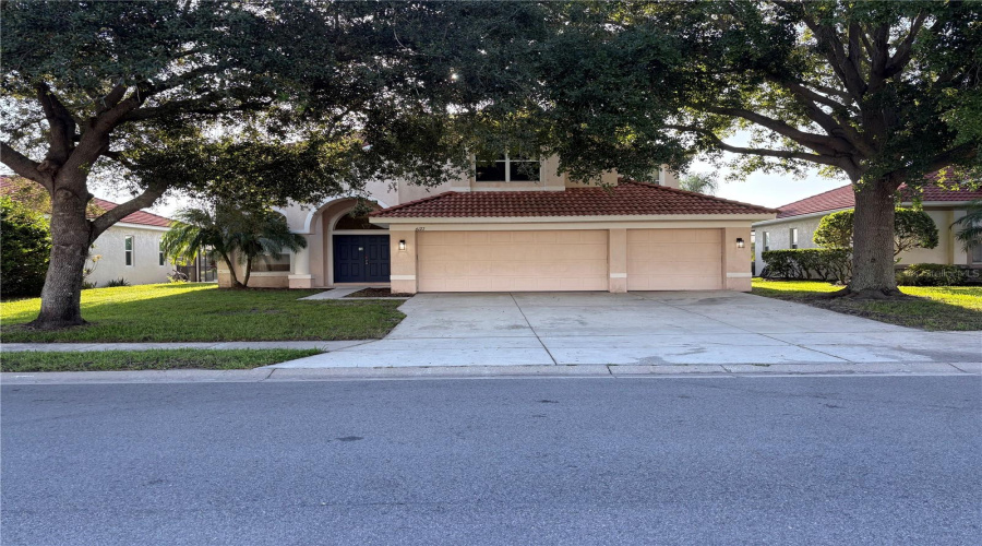 Bradenton, Florida 34203, 6 Bedroom Bedrooms, ,3 Bathroombathrooms,Residential,For Sale,46Th,0,Mfrtb8542077