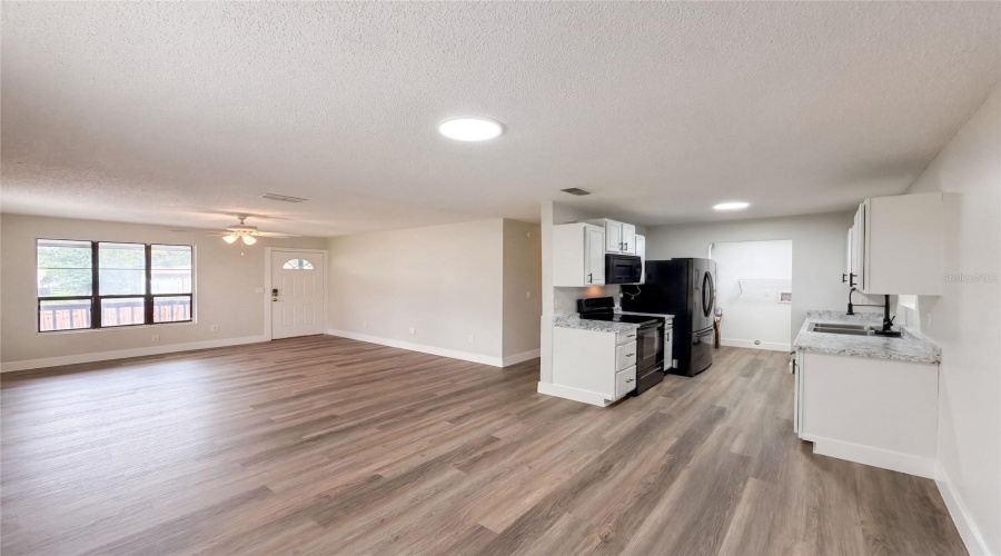 Orlando, Florida 32824, 3 Bedroom Bedrooms, ,2 Bathroombathrooms,Residential,For Sale,8Th,0,Mfro6436374