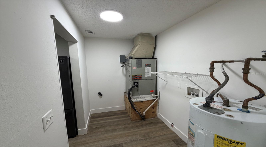 Orlando, Florida 32824, 3 Bedroom Bedrooms, ,2 Bathroombathrooms,Residential,For Sale,8Th,0,Mfro6436374