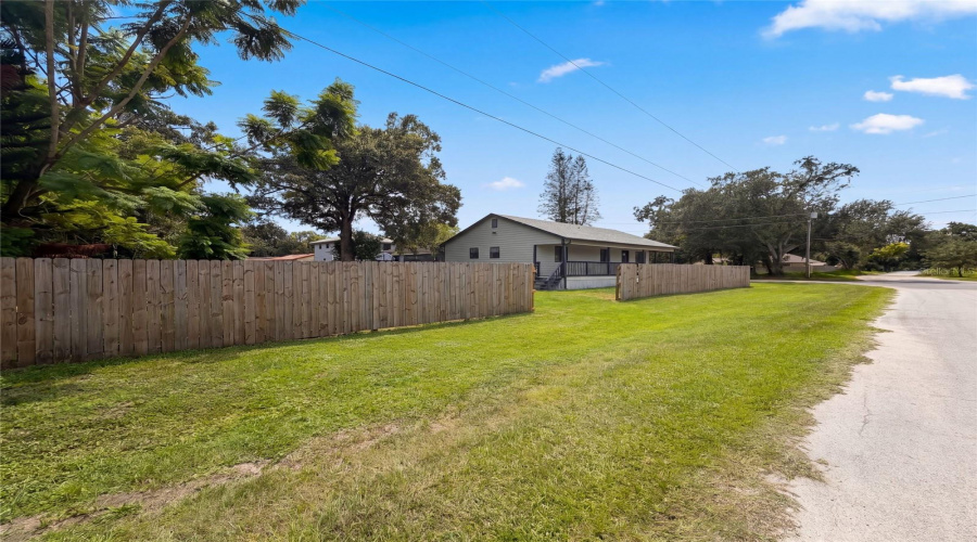 Orlando, Florida 32824, 3 Bedroom Bedrooms, ,2 Bathroombathrooms,Residential,For Sale,8Th,0,Mfro6436374