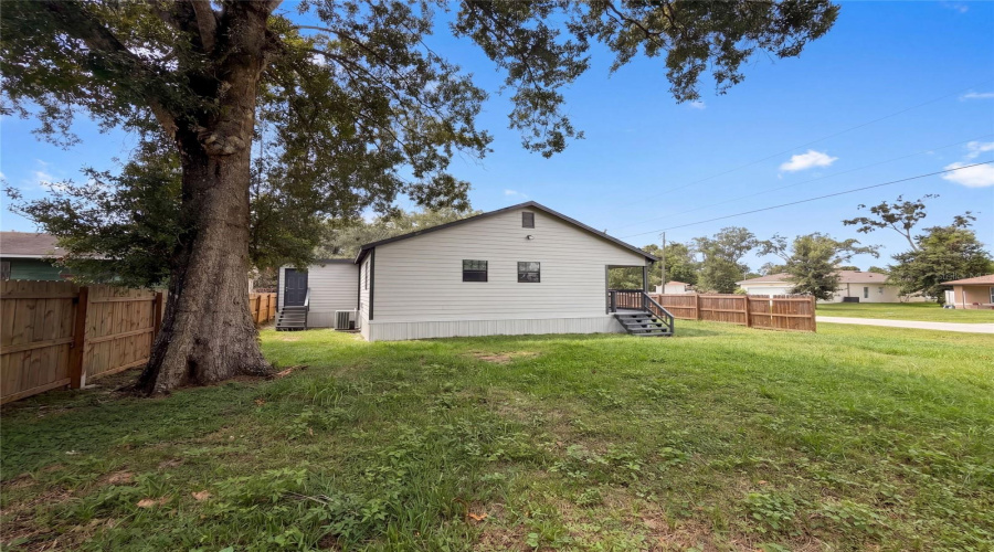 Orlando, Florida 32824, 3 Bedroom Bedrooms, ,2 Bathroombathrooms,Residential,For Sale,8Th,0,Mfro6436374