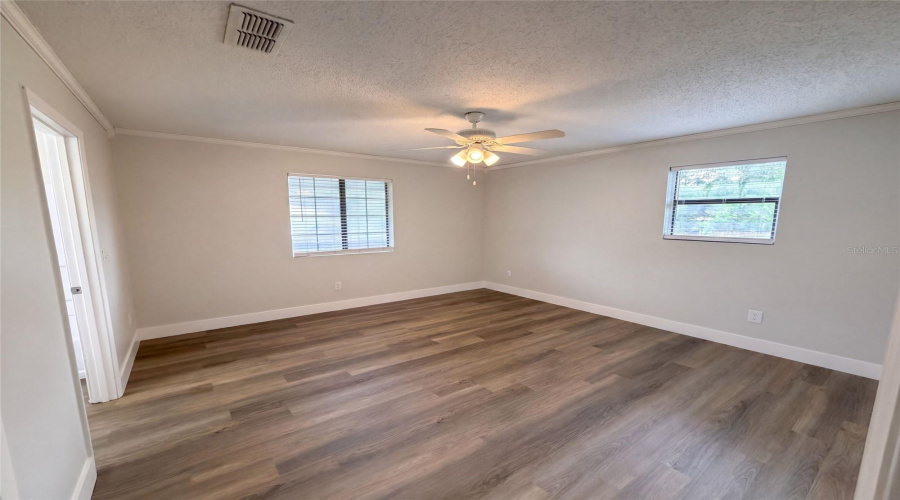 Orlando, Florida 32824, 3 Bedroom Bedrooms, ,2 Bathroombathrooms,Residential,For Sale,8Th,0,Mfro6436374