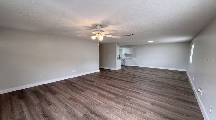 Orlando, Florida 32824, 3 Bedroom Bedrooms, ,2 Bathroombathrooms,Residential,For Sale,8Th,0,Mfro6436374