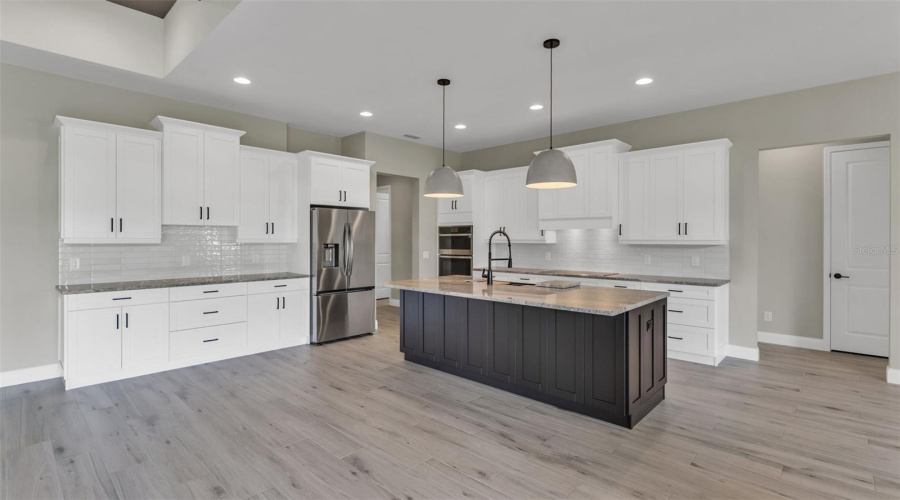 Lakeland, Florida 33813, 4 Bedroom Bedrooms, ,3 Bathroombathrooms,Residential,For Sale,Lakeland Highlands,0,Mfrl4961663