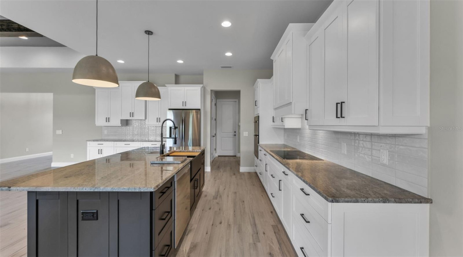 Lakeland, Florida 33813, 4 Bedroom Bedrooms, ,3 Bathroombathrooms,Residential,For Sale,Lakeland Highlands,0,Mfrl4961663