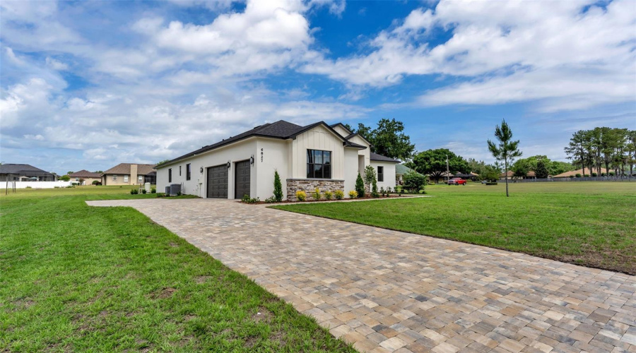 Lakeland, Florida 33813, 4 Bedroom Bedrooms, ,3 Bathroombathrooms,Residential,For Sale,Lakeland Highlands,0,Mfrl4961663