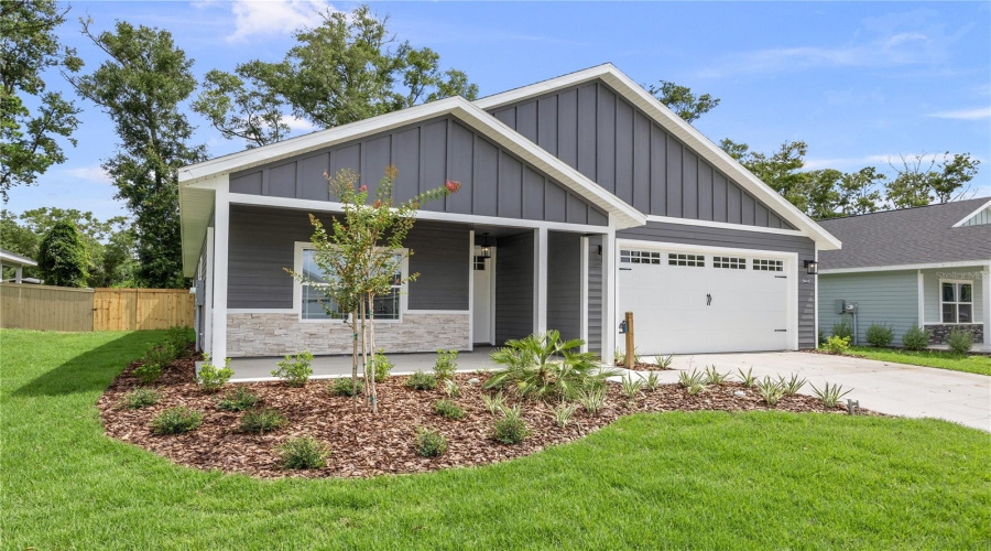 Gainesville, Florida 32607, 4 Bedroom Bedrooms, ,2 Bathroombathrooms,Residential,For Sale,67Th,0,Mfrgc538124