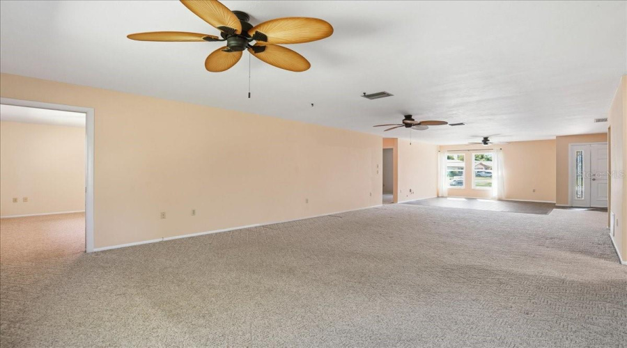 Sarasota, Florida 34232, 2 Bedroom Bedrooms, ,2 Bathroombathrooms,Residential,For Sale,Collins,0,Mfrtb8492643