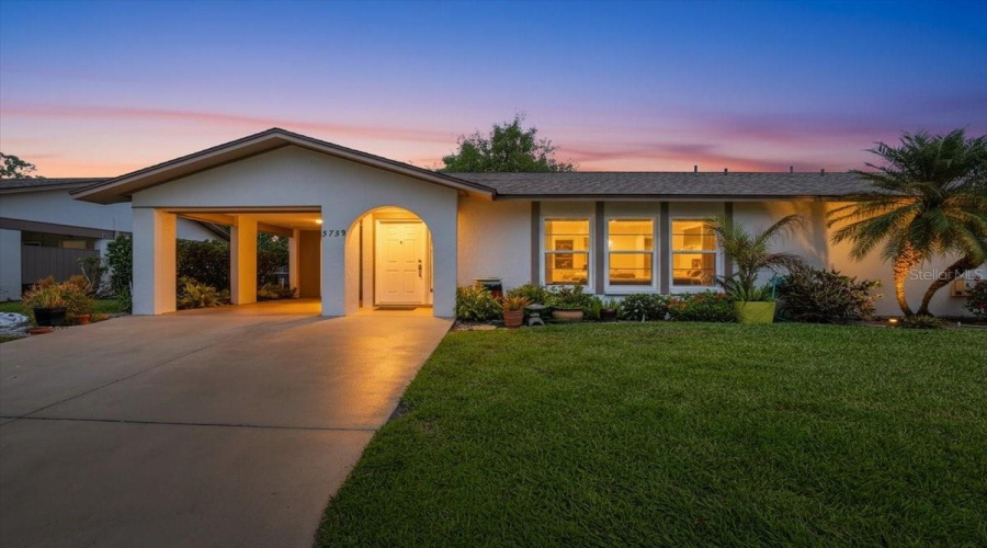 Sarasota, Florida 34232, 2 Bedroom Bedrooms, ,2 Bathroombathrooms,Residential,For Sale,Collins,0,Mfrtb8492643